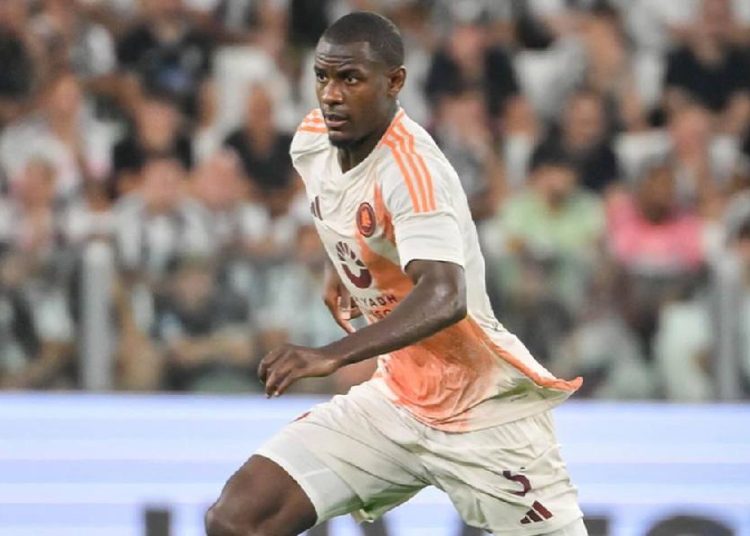 Un club anglais se positionne pour Evan Ndicka