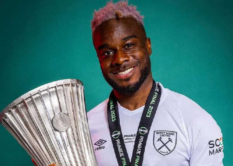 Maxwel Cornet: salaire, parcours, palmarès et plus